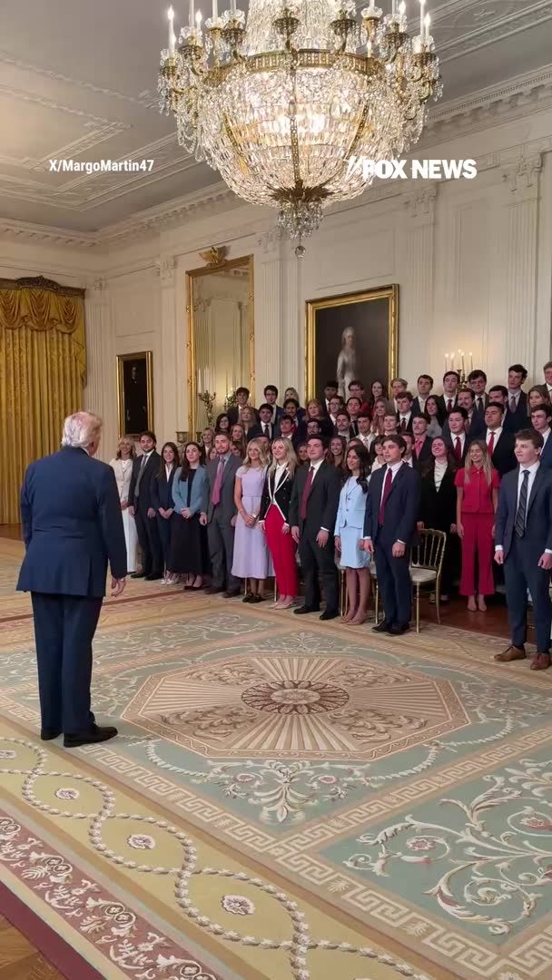 “You’re very exceptional people!” President Trump honors the White House Summer Internship Class during a ceremony recognizing their service and achievements. | Margo Martin