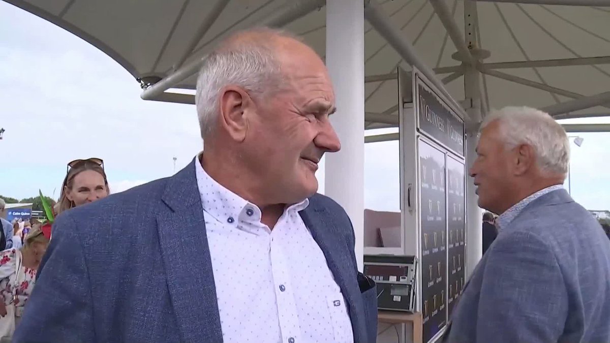 🗣️"It's nearly as good as the Mayo winning last week!" Galway Hurdle-winning owner and trainer reaction ⤵️