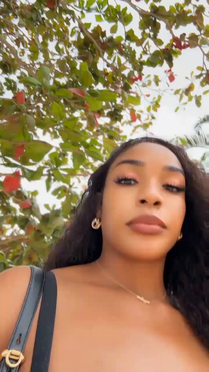 The courtroom can wait😉 Tonight, Counsel is bringing the vibes to the pool party! CHEYTARS, are we ready to Party with NECHE tonight?? #BBNaija #NecheMaduagwu