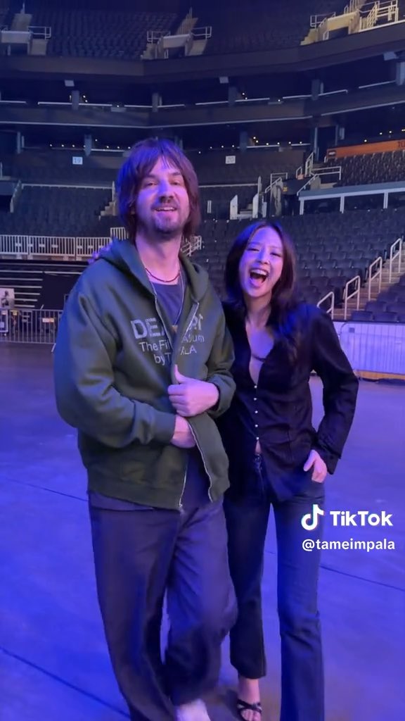 Atualização de Tame Impala com Jennie no TikTok. “Nós tivemos que” #JENNIE #BLACKPINK
