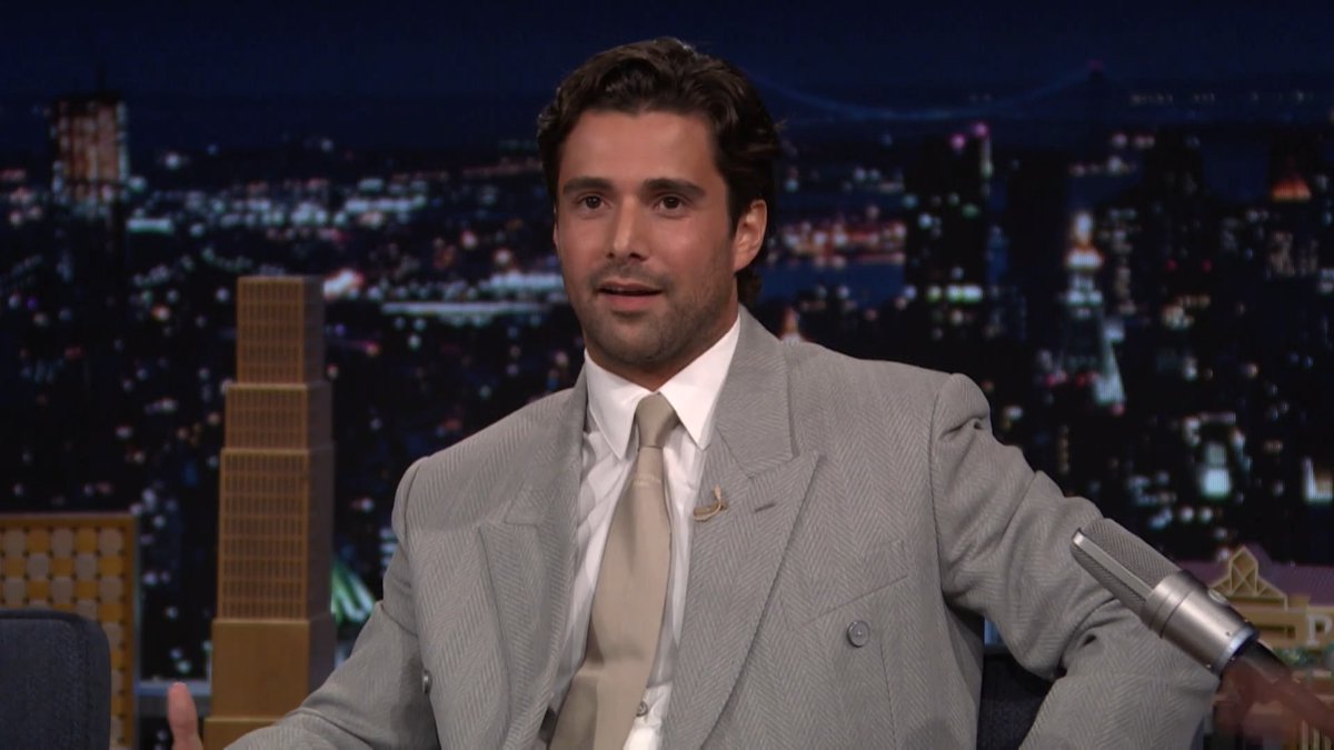 Fabien Frankel looked like he was “throwing a fit” while acting out the arrow scene in Season 3 of House of the Dragon 🤣 #FallonTonight #HOTD