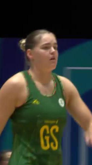 Fancy footwork from Elmeré van der Berg 🏐✨ South Africa and England are battling it out at the Hydro 🔥 📺 Stream #Glasgow2026 on DStv: #SSCommonwealthGames