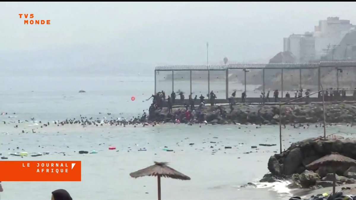 🇪🇸Au moins 9 migrants ont perdu la vie en tentant de rejoindre l’enclave espagnole de Ceuta depuis le Maroc, selon les autorités espagnoles. Dans le même temps, plus de 1 500 migrants sont arrivés sur place ces derniers jours. Les structures d’accueil sont sous forte pression.