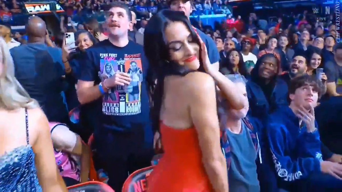 Remember when Nikki Bella appeared on WWE TV after years &amp; got one of the biggest pops of the night. 🔥 And Tiffany Stratton, who was standing beside her, immediately became a fangirl &amp; looked absolutely mesmerized. 😄 Greatest WWE diva for a reason 😍
