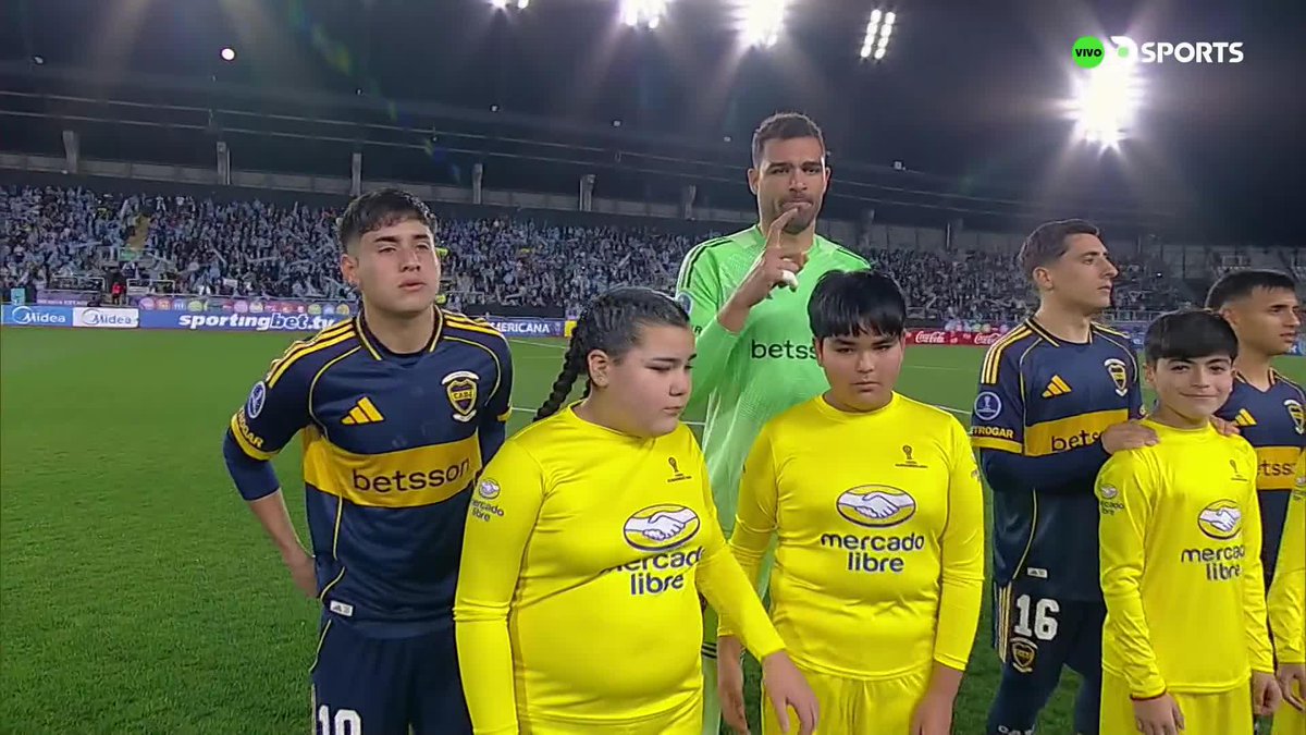 👀El gesto de Álvaro #Montero en la previa.