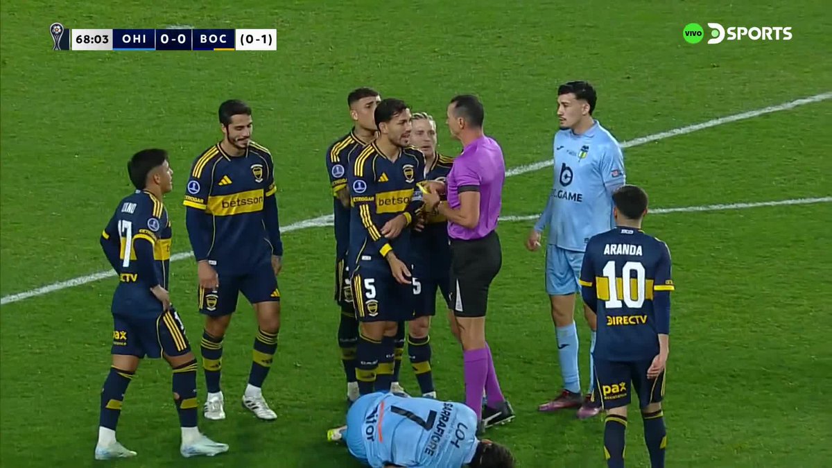 ⚠️El CARA A CARA de PAREDES y el árbitro ROLDAN que terminó con AMARILLA para el capitán Xeneize.