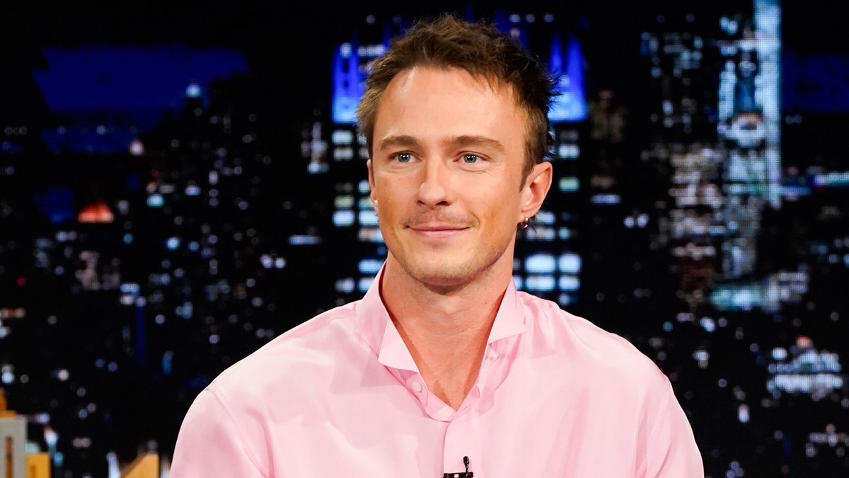 Drew Starkey “ugly cried” for 2 hours after wrapping Outer Banks 😢 #FallonTonight