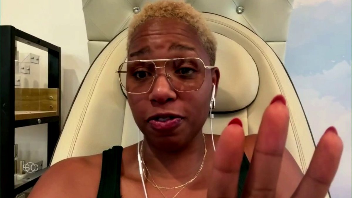 How are we suppose to take Monica McNutt serious when she’s on ESPN getting a manicure while reporting. Smh