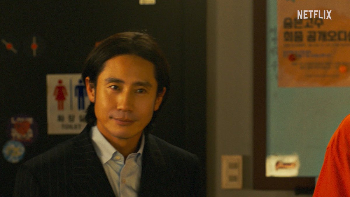 Anggota trio K-pop ini reunian setelah 20 tahun terpisah karena skandal yang menghancurkan karier mereka. Tonton Gang Dong-won, Um Tae-goo, Park Ji-hyun, & Oh Jung-se di film Wild Sing, sudah tayang di Netflix.
