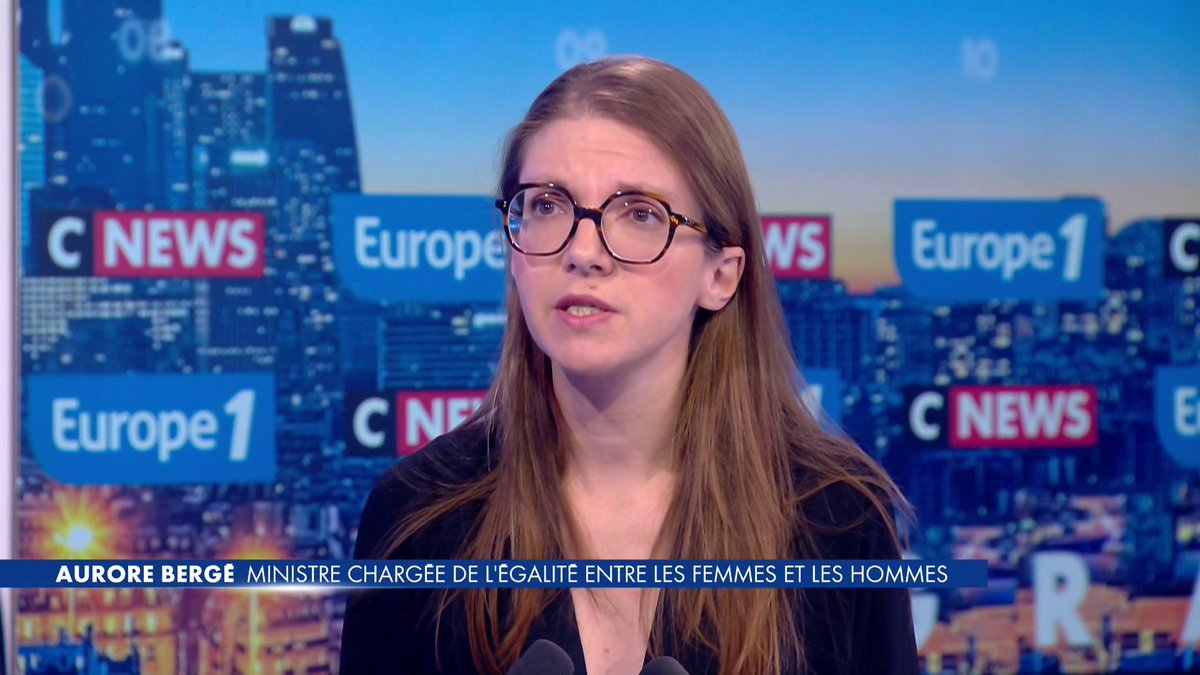 «La justice française a reconnu l'existence du racisme anti-blanc. Mais il ne faut pas opposer les racismes entre eux», affirme Aurore Bergé, ministre chargée de l'Égalité entre les femmes et les hommes et de la Lutte contre les discriminations, dans #LaGrandeInterview
