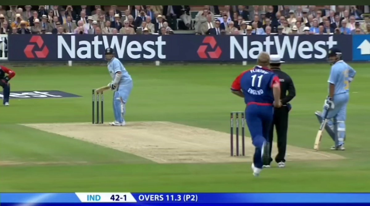 Sachin vs Flintoff at Lord's (2007) was shaping up to be legendary until Aleem Dar decided to bowl a wrong'un from the umpire's end. 😴 Aleem Dar later admitted he lost concentration checking Flintoff’s front foot.😭😭