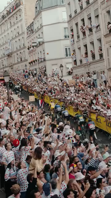 How lucky we are that this is our sport 📸 Tour de France