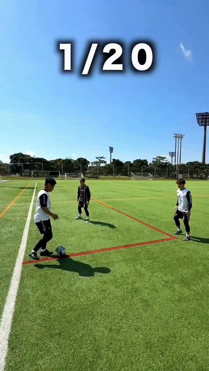 🗣️ Combinaciones con paredes, desmarques y apoyos... ⚽ (Vía @entrenadordelfuturo)