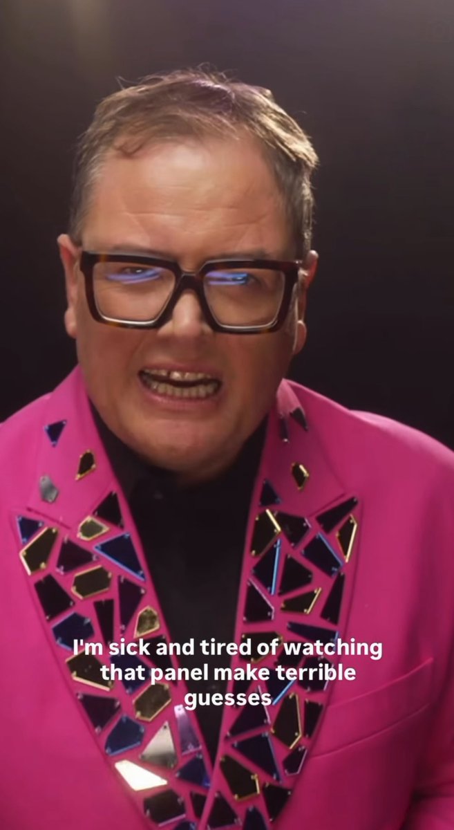 BREAKING 🚨 Alan Carr is officially joining #MaskedSingerUK in a brand new shake-up to the format that will see him and his ‘wildcard’ team of detectives go head-to-head against the ‘legends’ (Mo, Maya, Davina & Joanthan) to be crowned the best detectives of Masked Singer 2027.