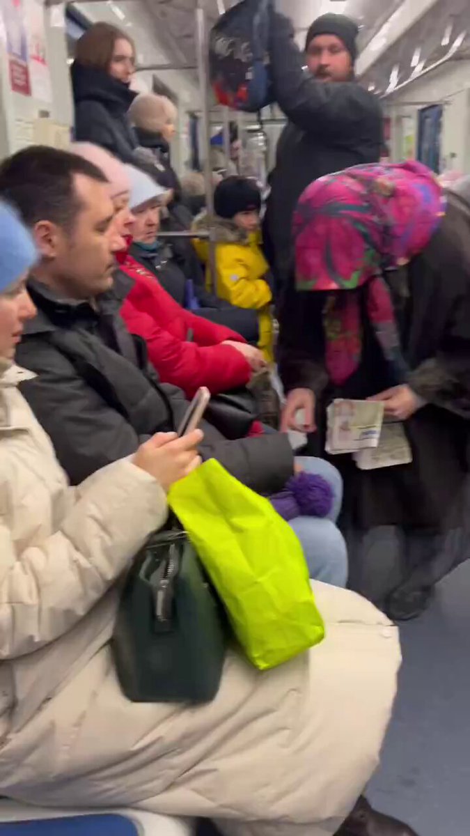 Olum nasıl gülmemişler çok komik olay 😂😂