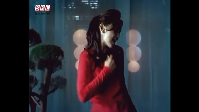 Kalau Siti Nurhaliza tak ambil keputusan berehat dari menyertai AJL selepas bertanding bermula dari debut 1996 hingga 2003, lagu Dialah Di Hati ni antara lagu dalam album Prasasti Seni yg sesuai bertanding di AJL 2004. Lagu, lirik, vokal &amp; arrangement = a pop perfection!