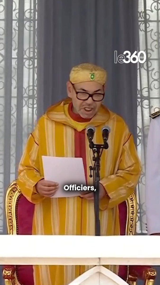 🇲🇦 À Tétouan, le roi Mohammed VI, chef suprême et chef d’État-Major général des Forces armées royales (FAR), a présidé la cérémonie de prestation de serment des nouveaux officiers. Le Souverain a baptisé cette promotion «Laâyoune».