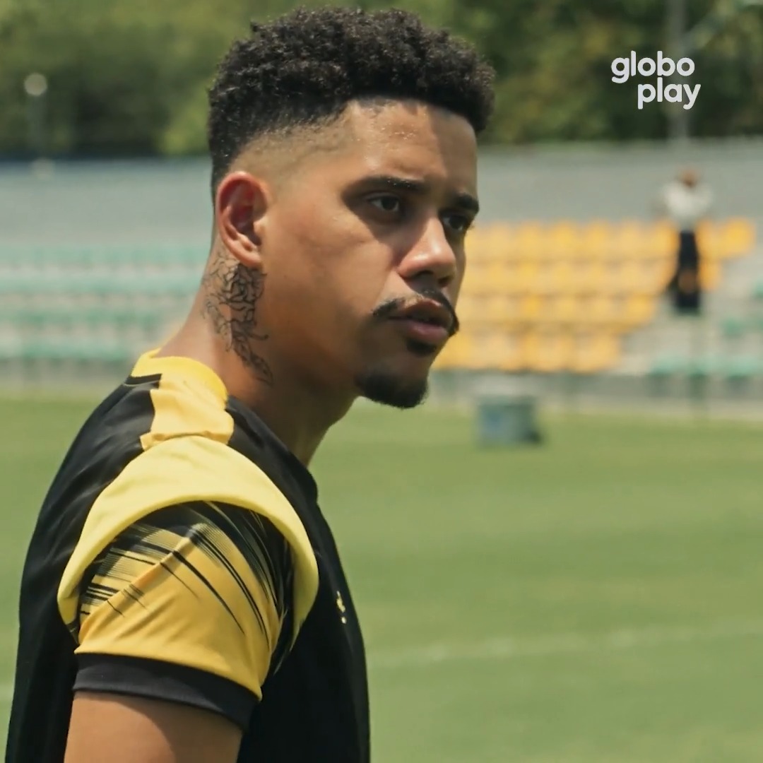 "Vitor, você prefere pedir desculpas ou deixar o time?" o Vitor: #JogadaDeRisco