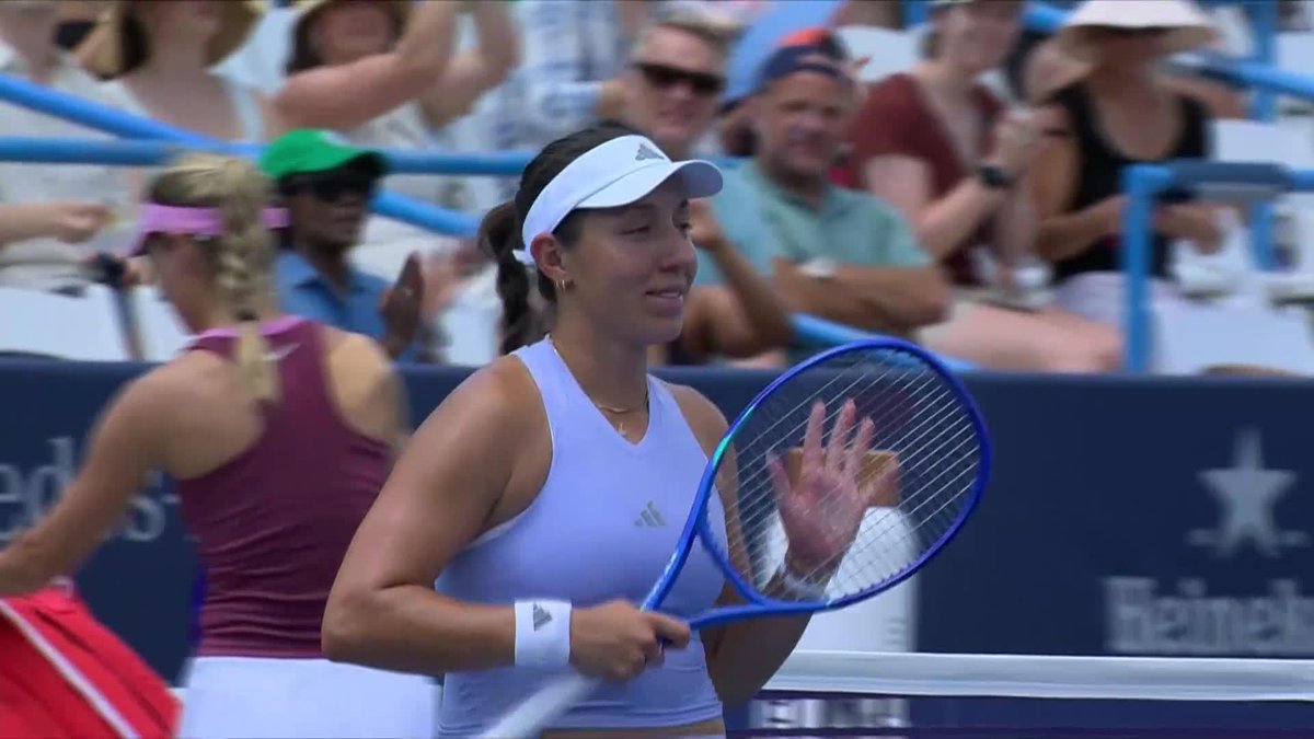 Straight sets, straight through 👊 Jessie Pegula confirms her place in the semifinals in DC with a 6-3, 7-5 victory over Kalinskaya. Sealing it in style! 👏 #MubadalaDCOpen