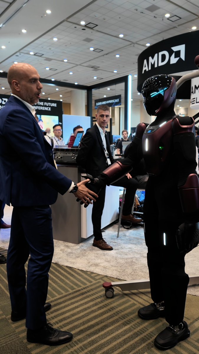 Humanoids. Quadrupeds. Industrial robots. Two days of physical AI innovation. 🤖 At #AdvancingAI, our robotics customers and partners showcased how AMD embedded technology is helping bring intelligent, autonomous systems from concept to real-world deployment.