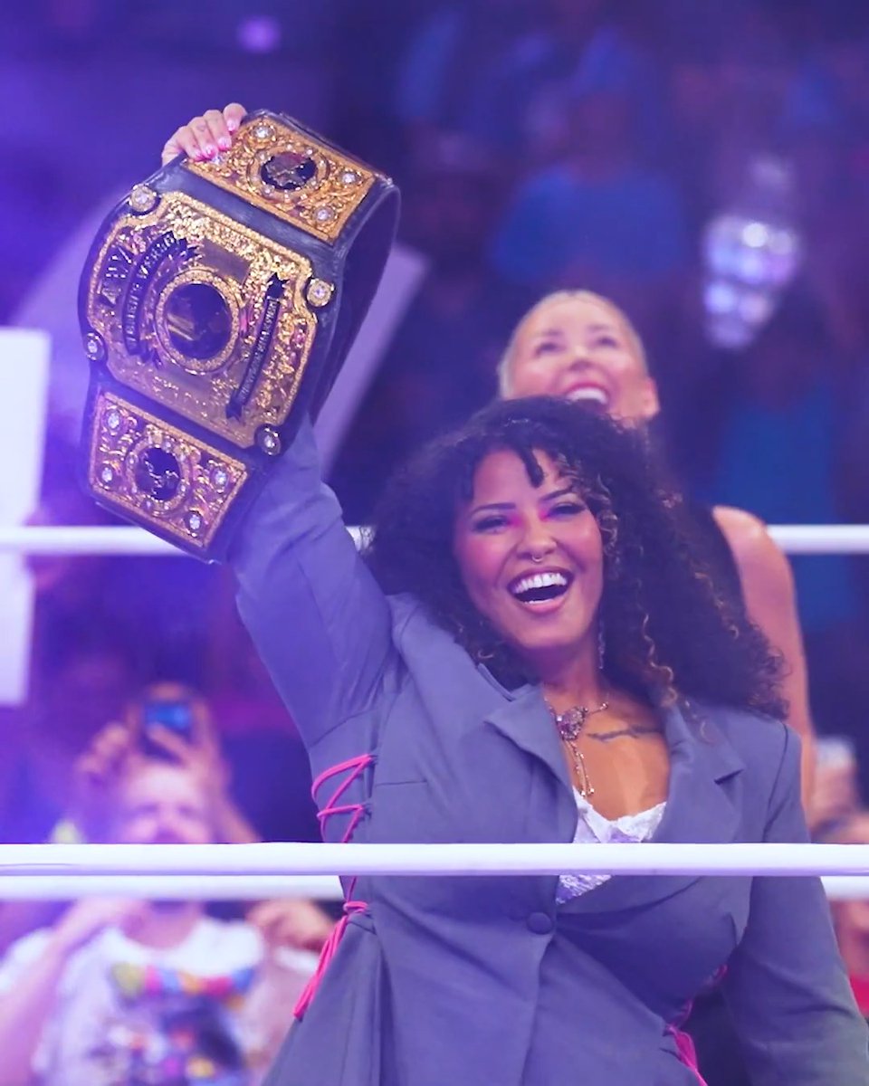 We're still celebrating with NEW AEW Women's World Champion @WillowWrestles!