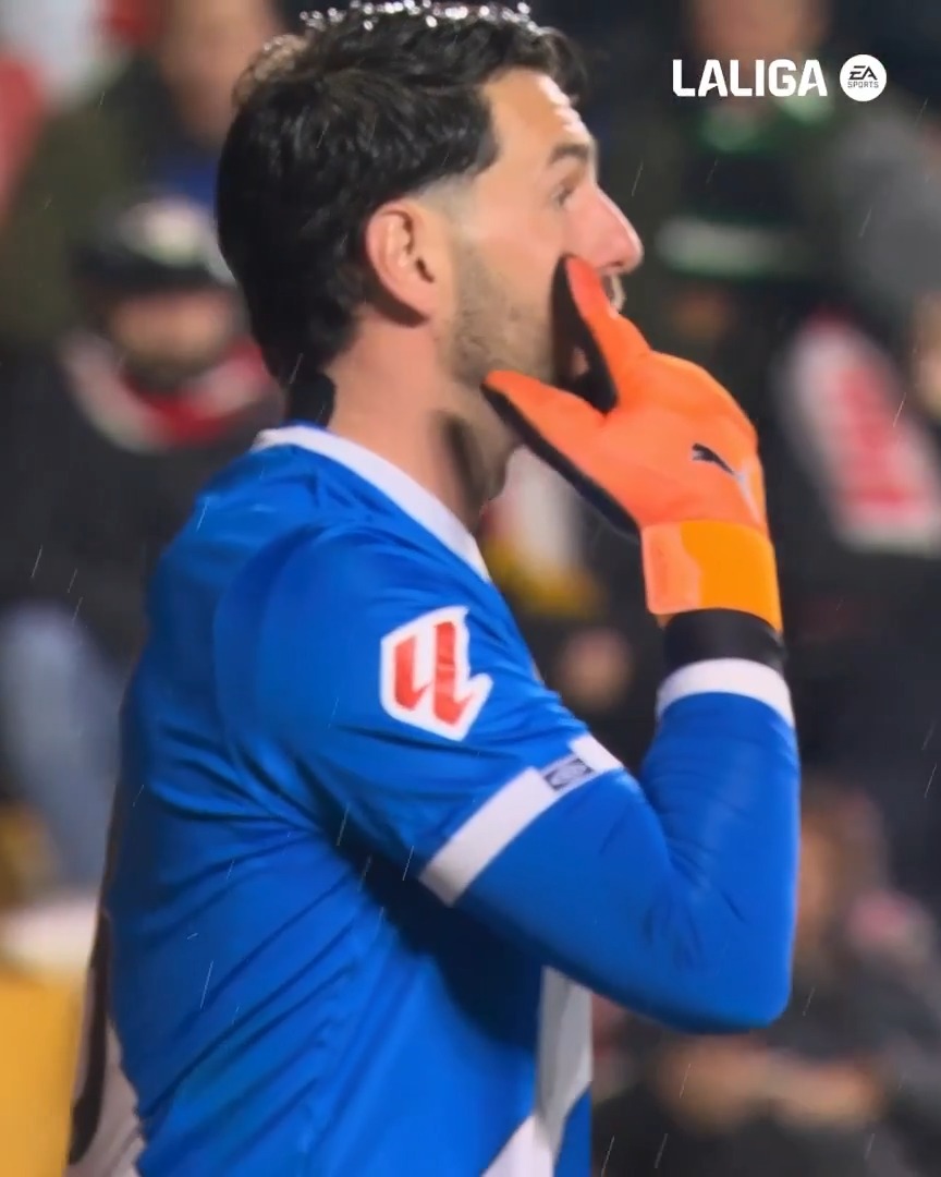 🧱 El muro del Rayo Vallecano. ¡Qué temporada la de Augusto Batalla! LALIGAEASPORTS | LALIGAHighlights