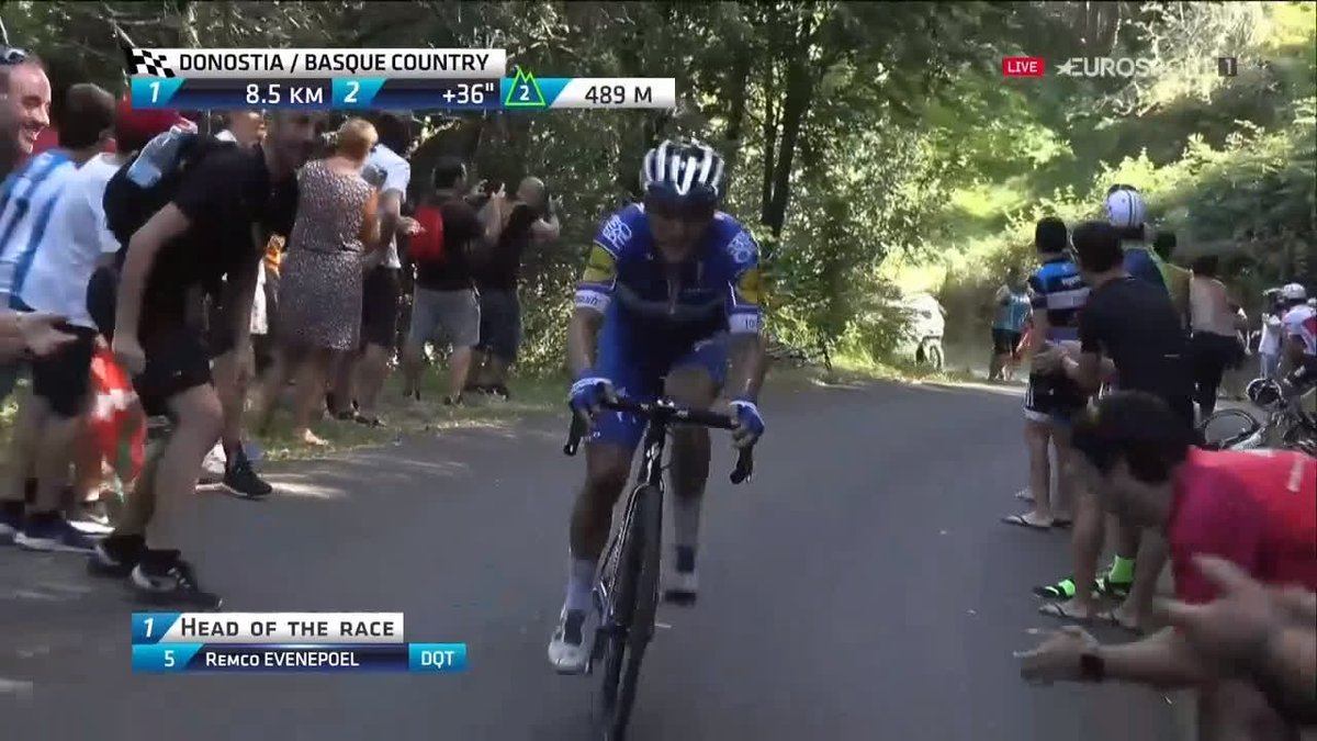 When the 19 year old Remco Evenepoel won his first Clasica San Sebastian in 2019, he almost gave the Italian commentator Magrini an orgasm. 🔊😂 Tomorrow, he's favourite to win the race for a record 4th time. Txapeldun! #Klasikoa2026