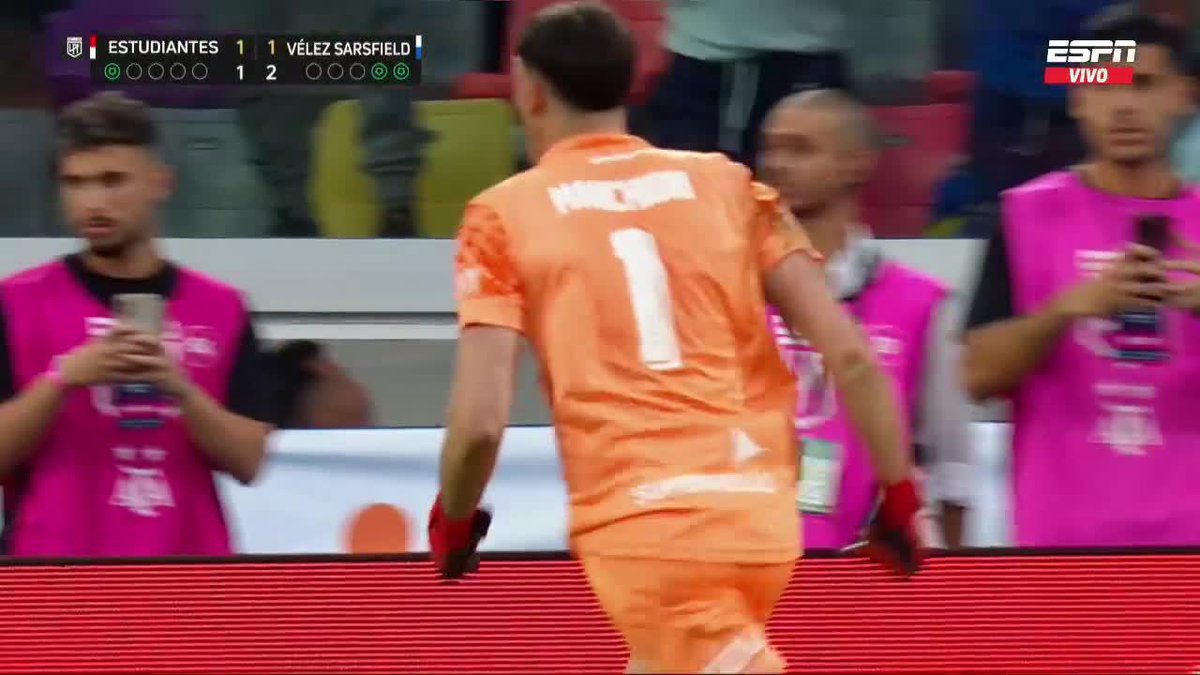 Ya que estamos con esta final. El penal que le tapa Marchiori a Mancuso que mierda fue?? Es la mejor atajada de un penal que vi en mi vida.