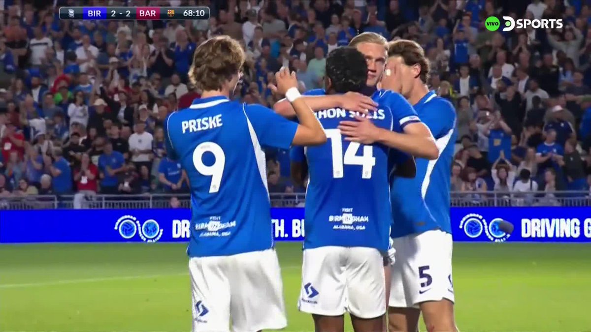 🇨🇴 GOOOL de Jhon Solís. El colombiano la puso para el 2-2 de #Birmingham ante #Barcelona, al 68’ en un amistoso