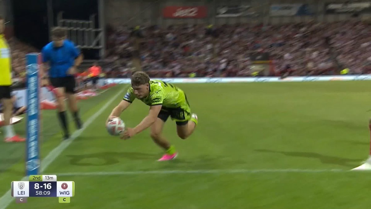 What a turnaround! 👀 Noah Hodkinson extends the lead for Wigan! 🔥