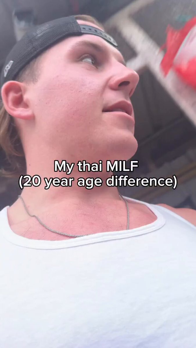 Let’s check in on our sexpat bros 😎🤙