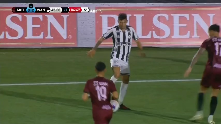 ¡URRETA SE PERDERÁ LA FINAL! En el cierre del partido entre Wanderers y Montevideo City Torque, Jonathan Urretaviscaya y Diogo Guzmán se fueron expulsados y el jugador Bohemio no estará en la definición. ▶️ Mirá el 🇺🇾 #CampeonatoUruguayo en el Plan Premium de #DisneyPlus