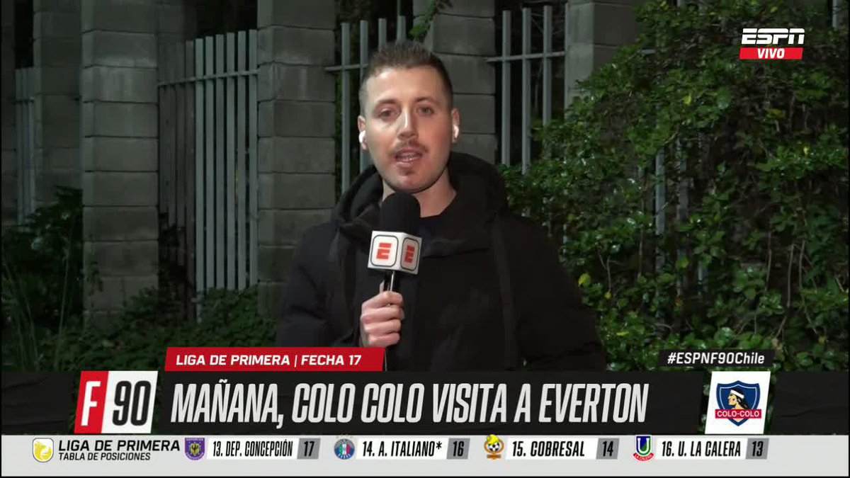 Novedades de Diego Valdés por Christopher Brandt: - El jugador quiere venir a Colo-Colo y se lo comunicó a la dirigencia de Velez. - Velez se pondría al día con su salario en los próximos días. - Desde la dirigencia mencionan que "No van a regalar al jugador" y esperan que Colo-Colo presente una oferta para negociar. - Desde B&N, por ahora, no planean hacer dicha oferta.
