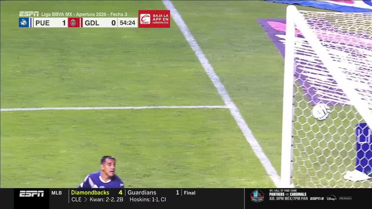 ¡OTRA VEZ AL POSTE! 💥 Remató el 'Piojo' Alvarado y Puebla se salva del empate de Chivas 📺 EN VIVO por ESPN y #DisneyPlus Premium