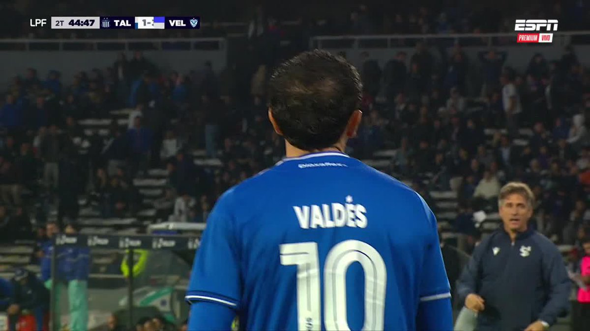 Intenten no llorar, Ames... 🦅 🥲 Gran jugada de Diego Valdés que terminó en gol para Vélez Sarsfield ⚽️ 🔥