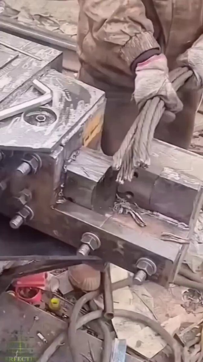 Factory ASMR: Same Engine, Same Movement... But Why Is It So Hard To Stop Watching?