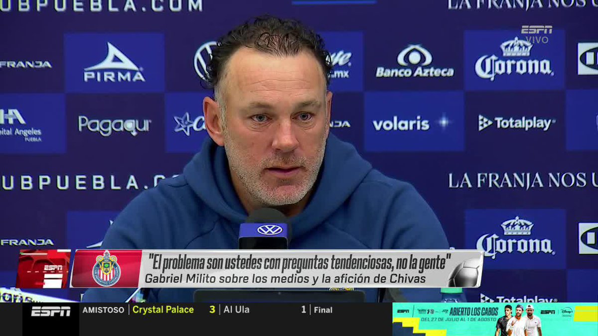"No empecemos con las preguntas tendenciosas" "El problema no es la gente, el problema son ustedes" Milito responde a reportero,
