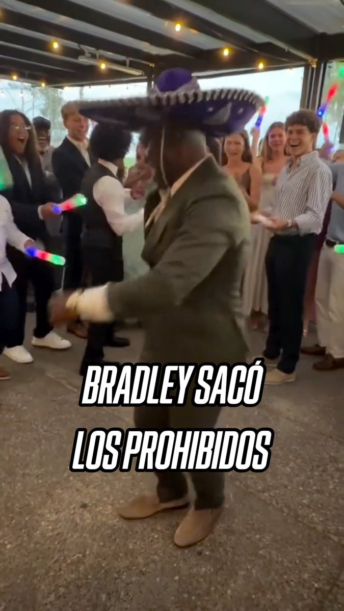 ¡TIM BRADLEY DISFRUTÓ CON TODO A LA CHONA! 🔥😎 🎥IG/timbradleyjr