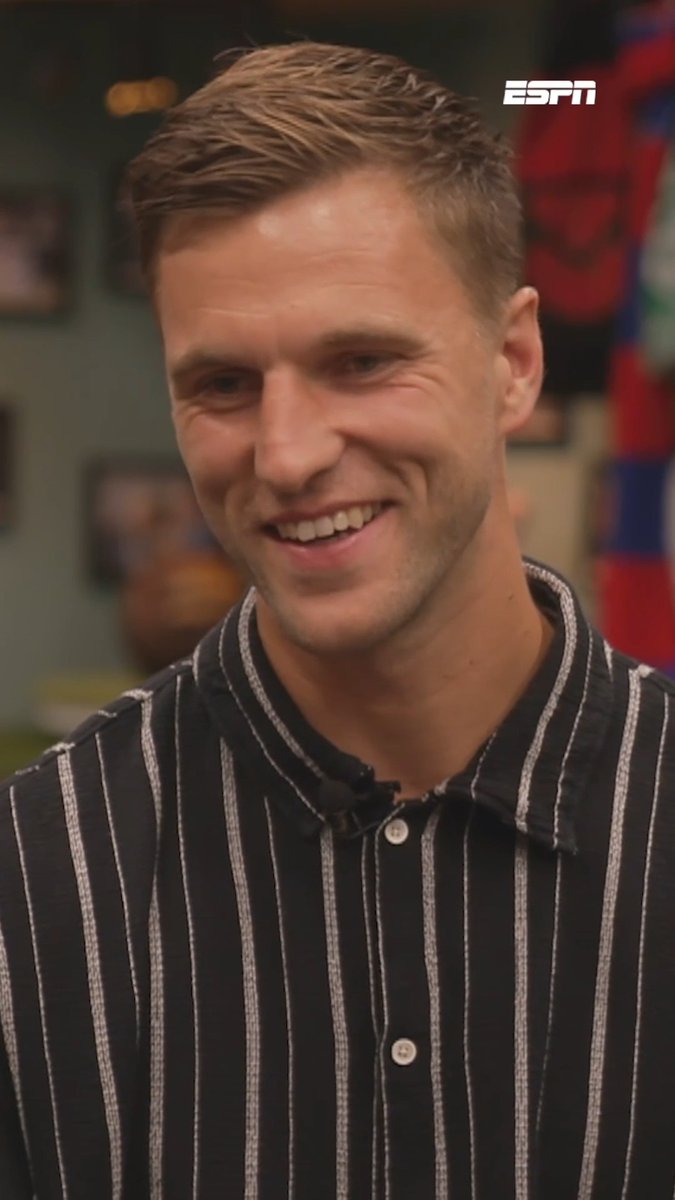 Joël Veltman, die zichzelf fit houdt op De Toekomst, gaat in op zijn toekomst 🗣️ "Er is niks besproken met Ajax" 🔗