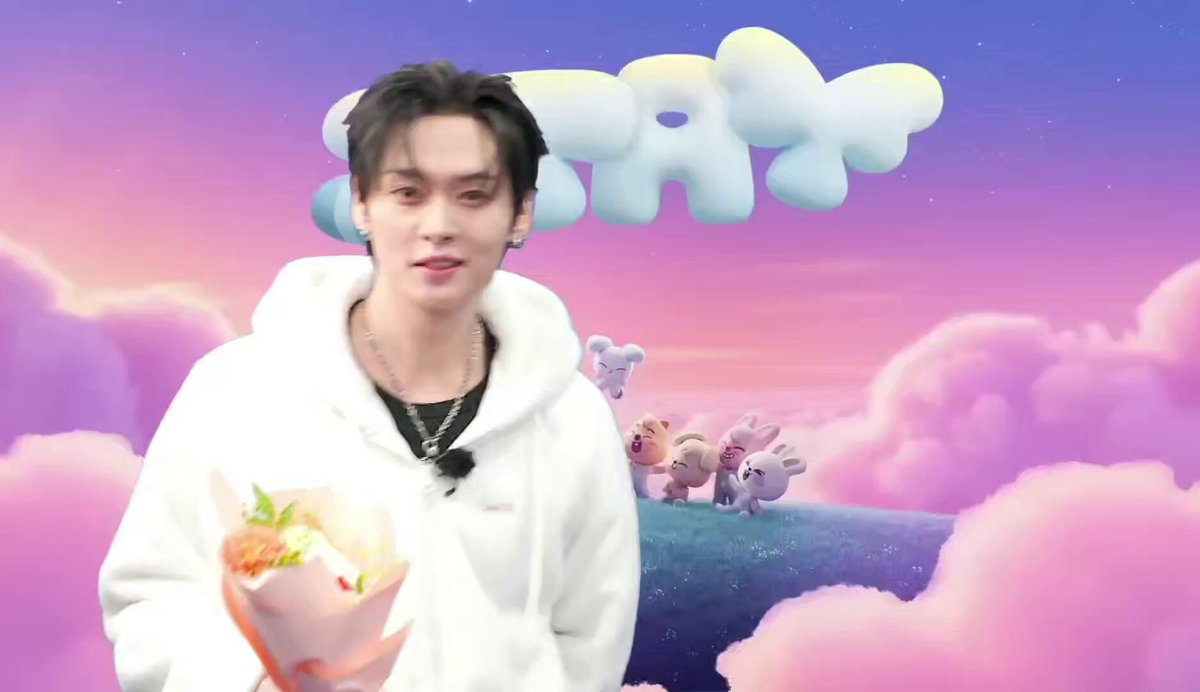 🐰: Te quedas con las flores o te quedas conmigo? ​🐿: Las flores. ​🐰: Está bien, entonces tenlas ​🥟: Di lo que dijiste hace un momento, eso de antes ​🐰: Lo de hace un momento? ​🦊: Di lo de hace rato! Repite lo de antes! ​🐰: Quieres venir a mi casa a ver a mis gatos? Miau~ ​♾️: Ahhhhh! ​🐥: Miau~ Miau~