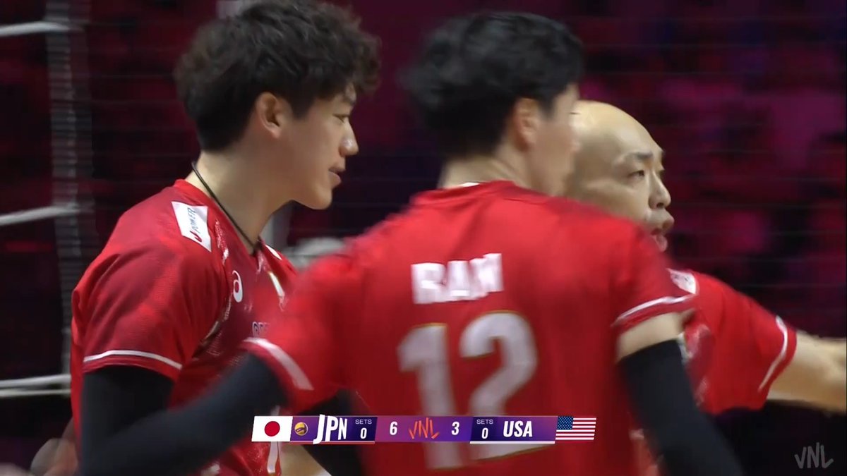 / #バレーボールネーションズリーグ ✨🎌 📺地上波TBS系列放送中📺 \ 【準決勝】 🇯🇵日本 ⑲ 0️⃣ 🇺🇸アメリカ ㉕ 1️⃣ #石川祐希 選手のサーブレシーブから強烈なスパイク🔥 しかしアメリカの高さに苦しみ🇺🇸第1セット先取💥 #VNL2026