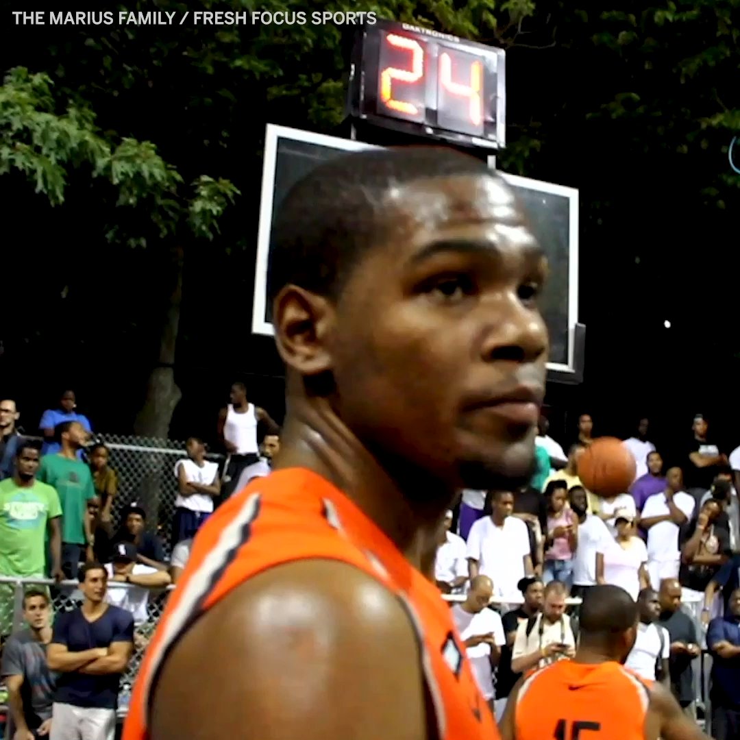 15 YEARS AGO TODAY Kevin Durant dropped 66 PTS (9/12 3PT) at Rucker! 8 shy of Joe Hammond’s record. KD: “No lie, just had one of the best times of my life at Rucker Park. Wow! I love NY…Harlem waddup.” 📼Fresh Focus Sports, tnas04/IG, Marius Family