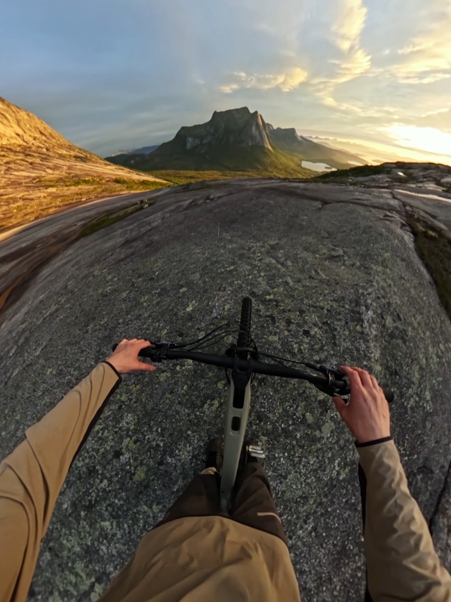 How fast can Birk Gunnar get up to? 💨 Shot on the only True 8K 360 camera, #GoProMAX2 👉 🏆 $500 GoPro Award #GoPro #MTB #POV #Speed