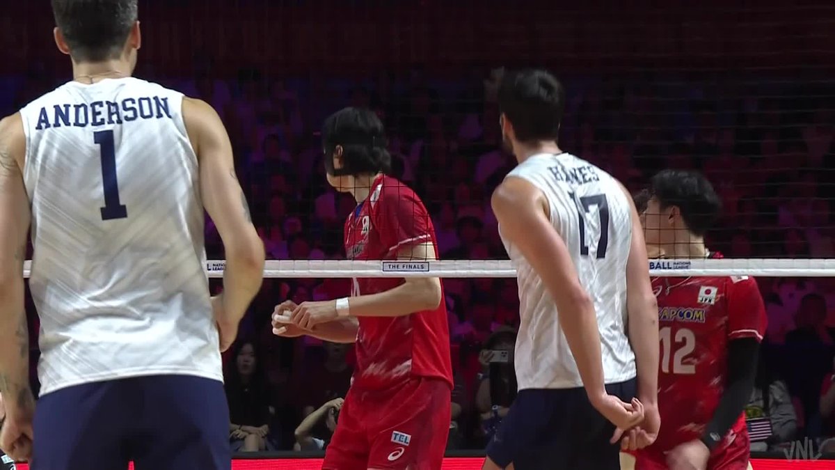 #VNL2026: YAHOOOOOOO! 🔥 Every point feels bigger than the last as Japan 🇯🇵 and the USA 🇺🇸 battle for a place in the Final. 🍿 📺 LIVE NOW on VBTV: 🏐 #BePartOfTheGame #Volleyball #VNLFinals