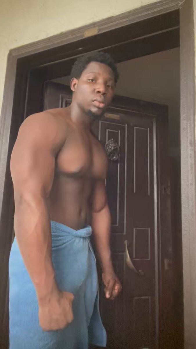 Muscular man!🔥💪 #fit #fitness #fitnessmotivation #fitmom #fitnessmodel #fitnesslife #fitnessaddict #fitnesslifestyle #fitnessgoals #gym #gymaddict #gymmotivation #gymlifestyle #gymnastic #trending #trendingreels #model #modeling #biceps #viral