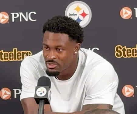 Mike Tomlin was running a mess in Pittsburgh.