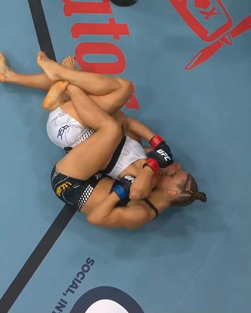 STEPH GONNA STEPH 😤 Stephanie Luciano makes quick work for the submission win! [ #UFCBelgrade | LIVE NOW on @ParamountPlus ]