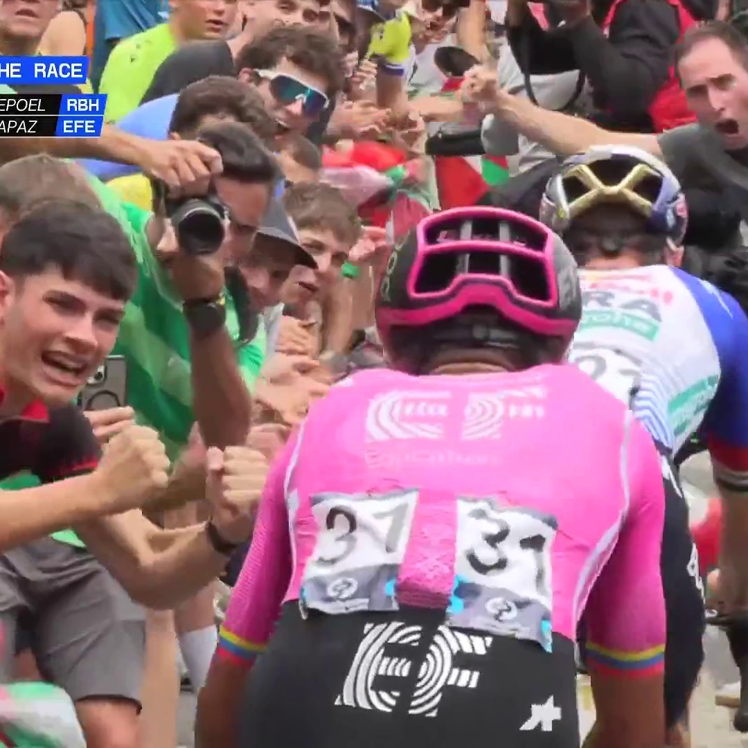 Quelles images, et quelle lutte entre Evenepoel et Carapaz dans la montée de Murgil 😍