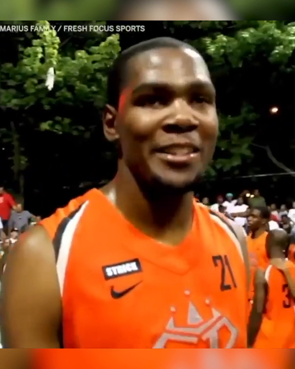 Kevin Durant lit up Rucker Park with his jaw-dropping 66-point performance 15 years ago today 🔥 KD has never scored 60+ points in an NBA game 🤯 (via Fresh Focus Sports)