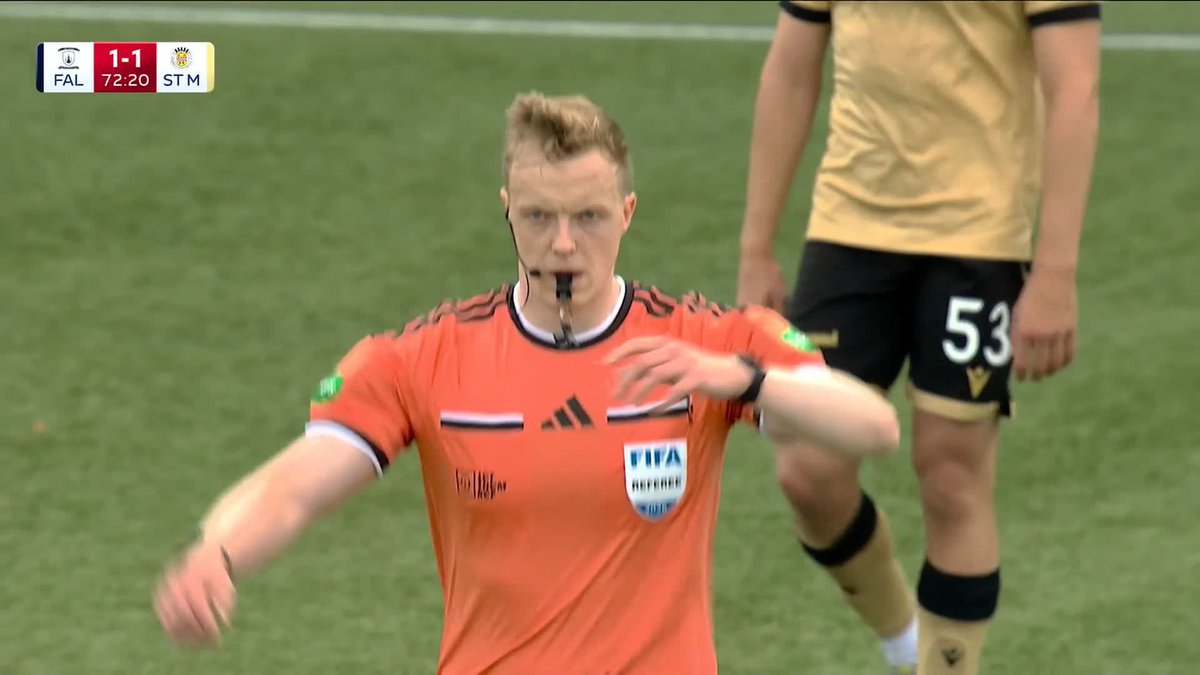 ❌ Goal ruled out! Ben Parkinson thought he had equalised for Falkirk with his first touch, but it’s ruled out for handball ⤵️
